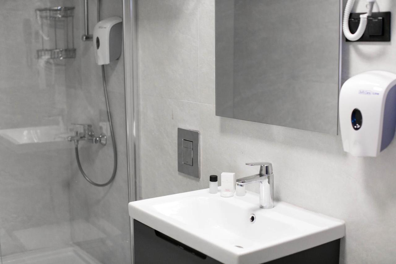 Methishotel Karsiyaka  Exteriör bild